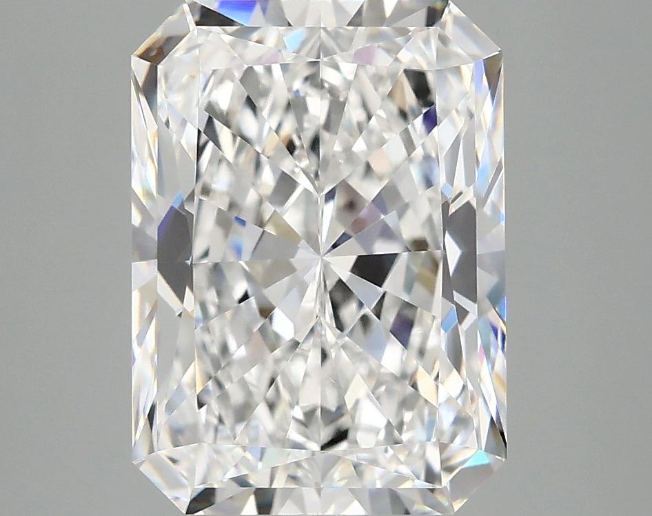 3.91 Carat Radiant Shaped Excellent Cut VVS2 IGI Certified Lab Grown Diamond