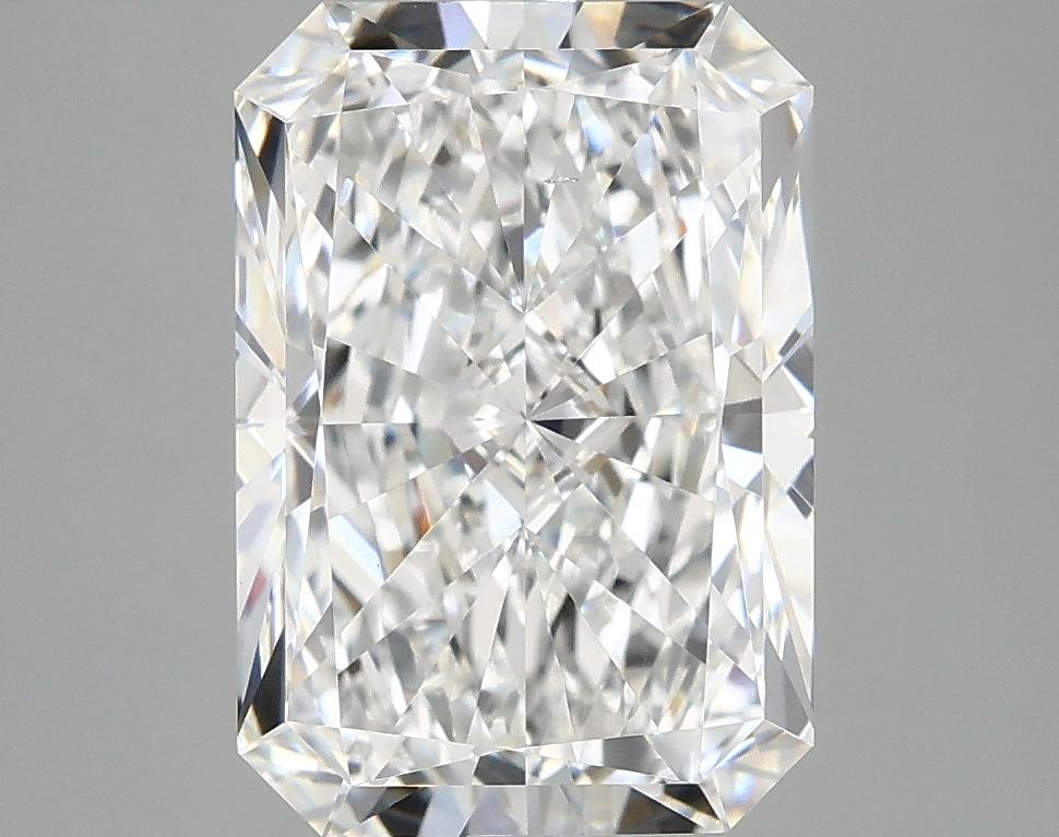 3.87 Carat Radiant Shaped Ideal Cut VS2 IGI Certified Lab Grown Diamond