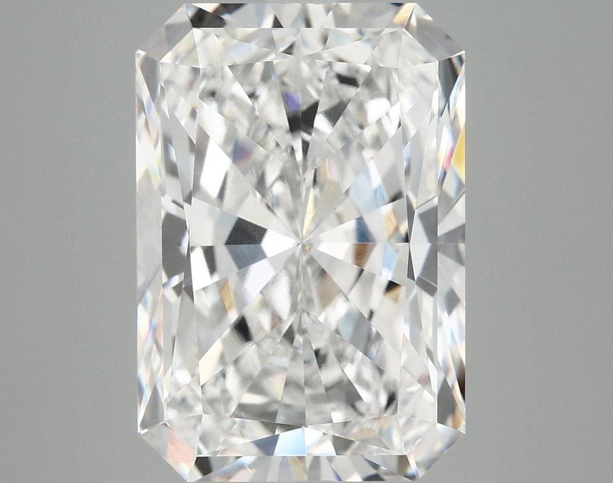 8.07 Carat Radiant Shaped Ideal Cut VS2 IGI Certified Lab Grown Diamond