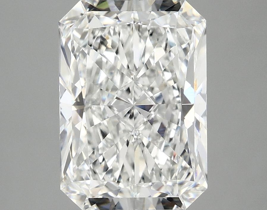 3.1 Carat Radiant Shaped Ideal Cut VVS2 IGI Certified Lab Grown Diamond