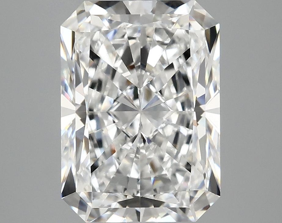 3.79 Carat Radiant Shaped Ideal Cut VVS2 IGI Certified Lab Grown Diamond