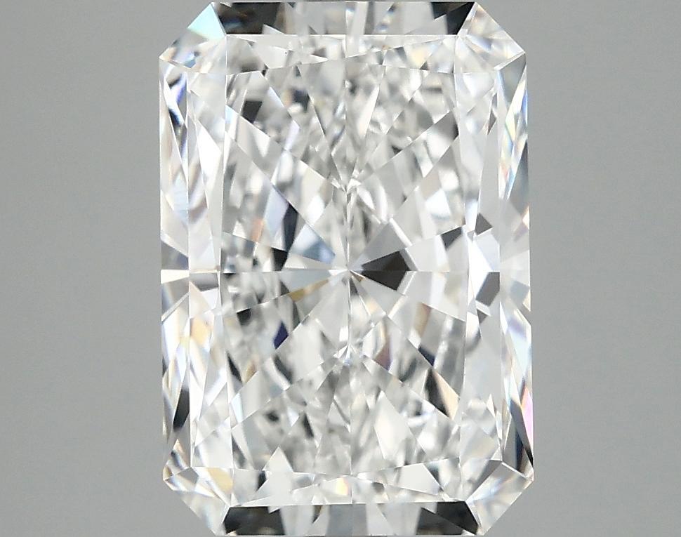 3.84 Carat Radiant Shaped Ideal Cut VVS2 IGI Certified Lab Grown Diamond