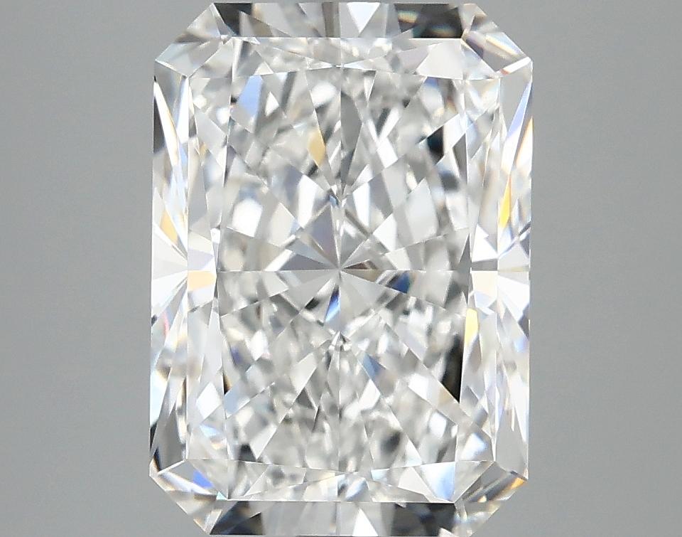 4.15 Carat Radiant Shaped Ideal Cut VVS2 IGI Certified Lab Grown Diamond