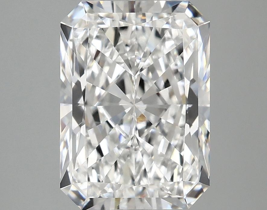 3.07 Carat Radiant Shaped Ideal Cut VVS2 IGI Certified Lab Grown Diamond