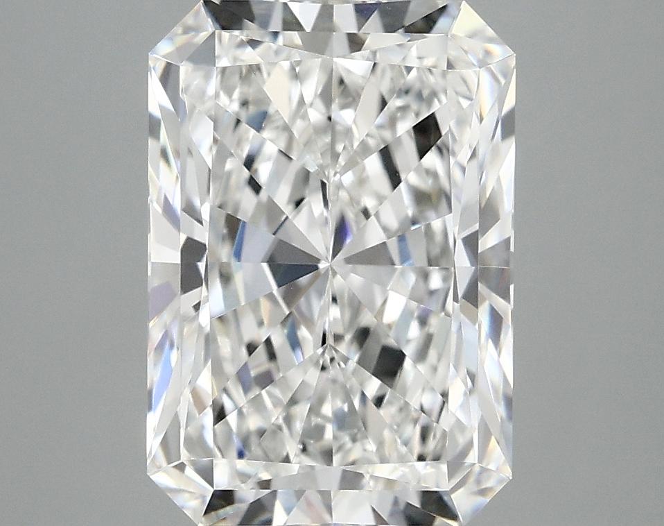 4.04 Carat Radiant Shaped Ideal Cut VVS2 IGI Certified Lab Grown Diamond