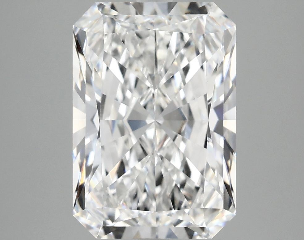 3.9 Carat Radiant Shaped Ideal Cut VVS2 IGI Certified Lab Grown Diamond