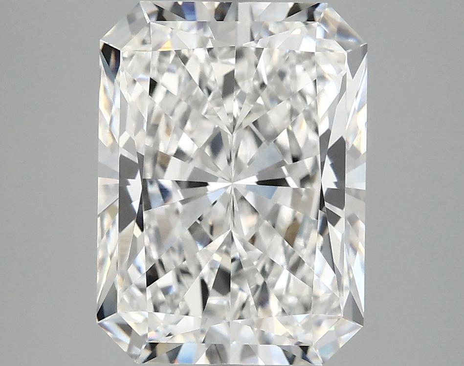 4.04 Carat Radiant Shaped Excellent Cut VVS2 IGI Certified Lab Grown Diamond