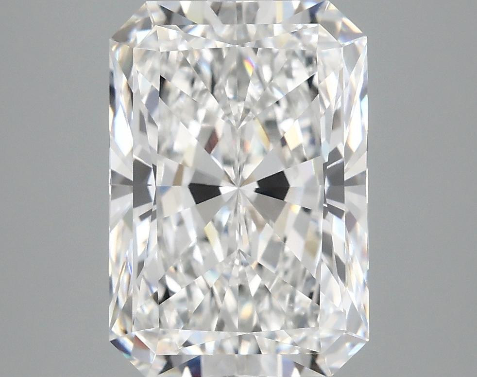 4.05 Carat Radiant Shaped Ideal Cut VVS2 IGI Certified Lab Grown Diamond