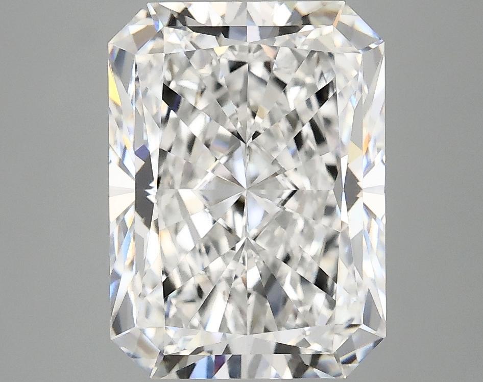 4.01 Carat Radiant Shaped Excellent Cut VVS2 IGI Certified Lab Grown Diamond