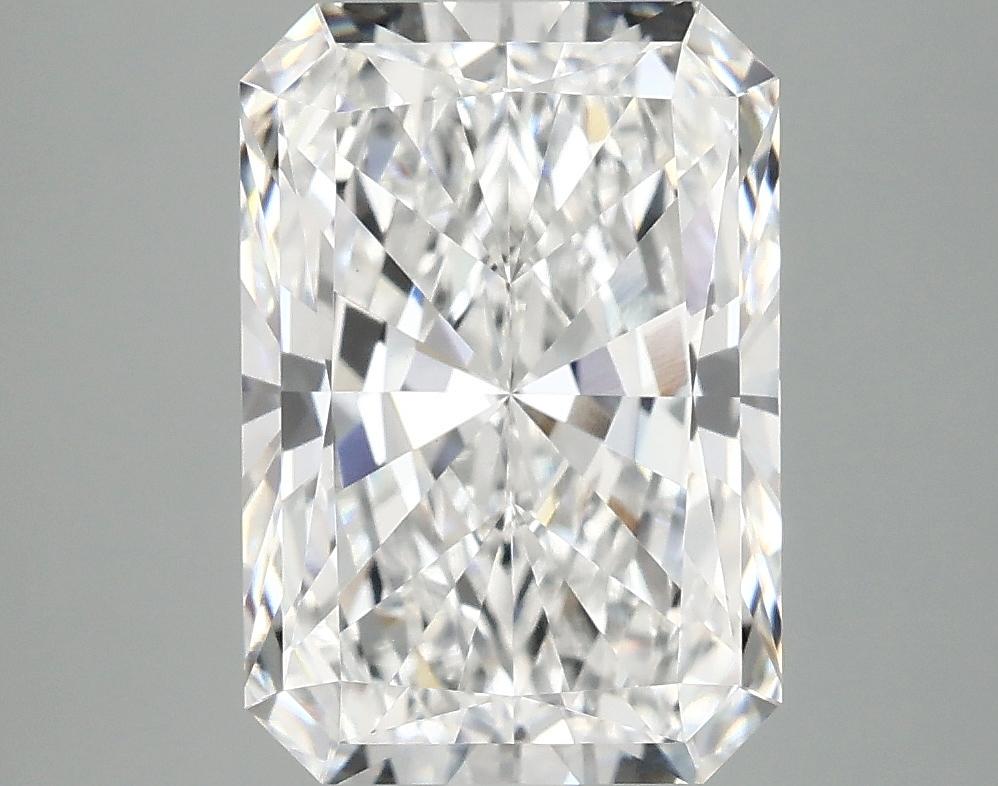 4.16 Carat Radiant Shaped Ideal Cut VVS2 IGI Certified Lab Grown Diamond