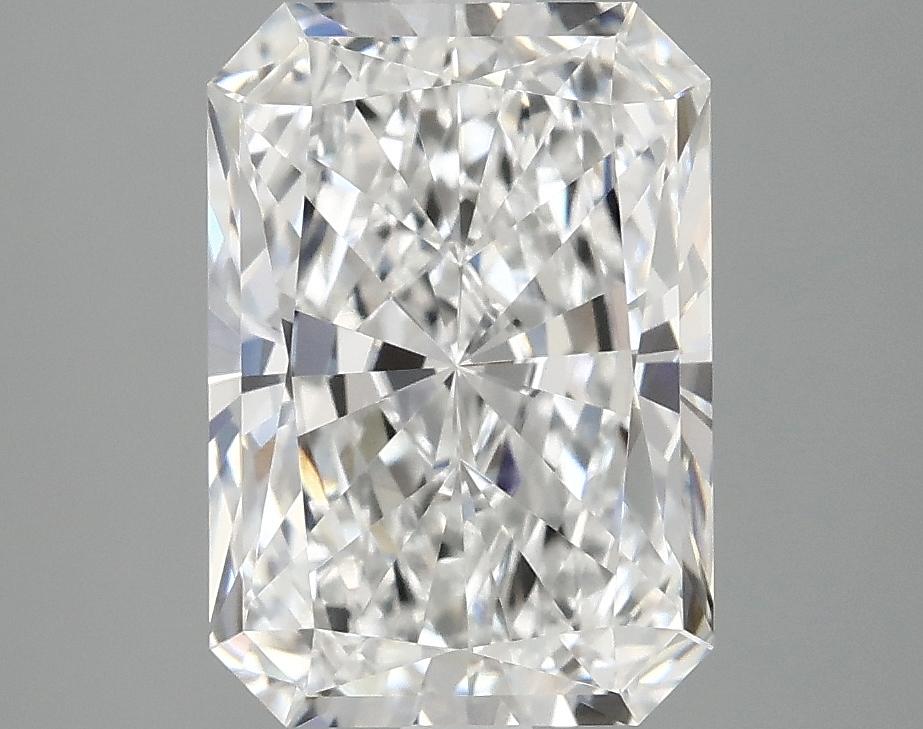 3.07 Carat Radiant Shaped Ideal Cut VVS2 IGI Certified Lab Grown Diamond
