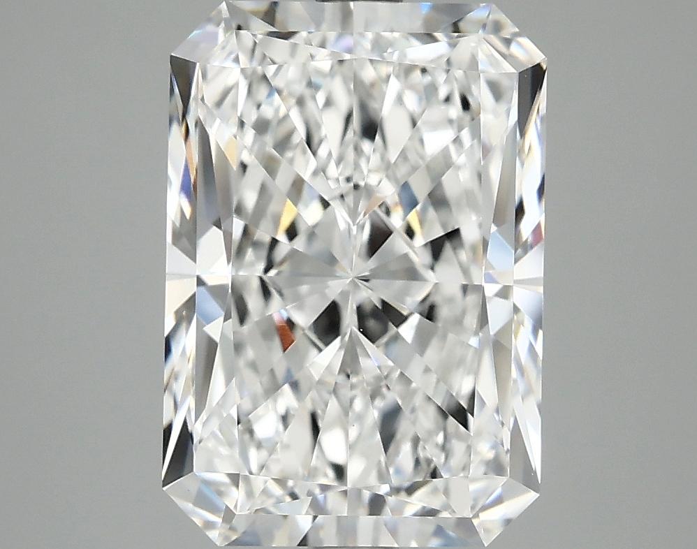3.95 Carat Radiant Shaped Ideal Cut VVS2 IGI Certified Lab Grown Diamond