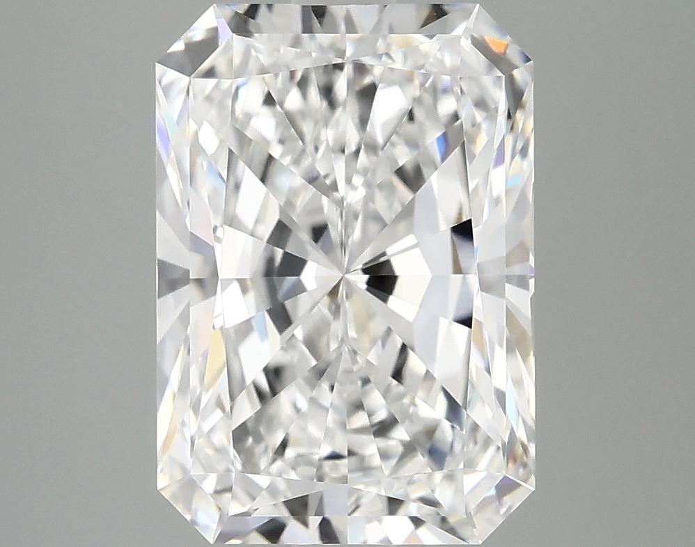 4.07 Carat Radiant Shaped Ideal Cut VVS2 IGI Certified Lab Grown Diamond