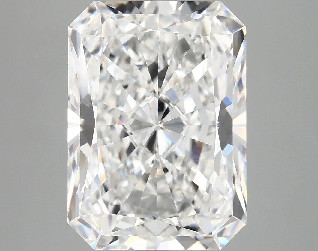 4.99 Carat Radiant Shaped Excellent Cut VVS2 IGI Certified Lab Grown Diamond