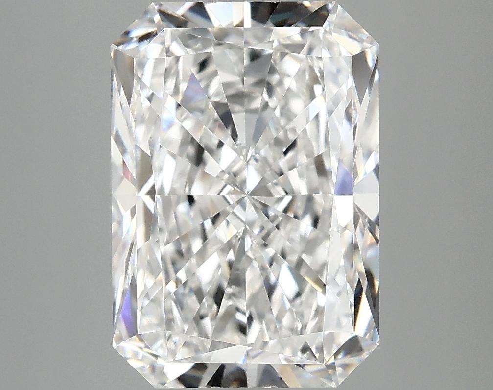 3.95 Carat Radiant Shaped Ideal Cut VVS2 IGI Certified Lab Grown Diamond