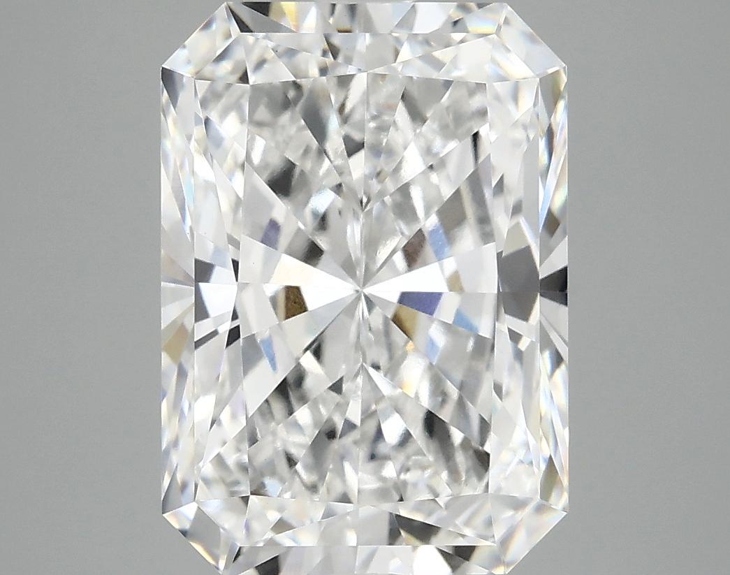 4.83 Carat Radiant Shaped Ideal Cut VVS2 IGI Certified Lab Grown Diamond