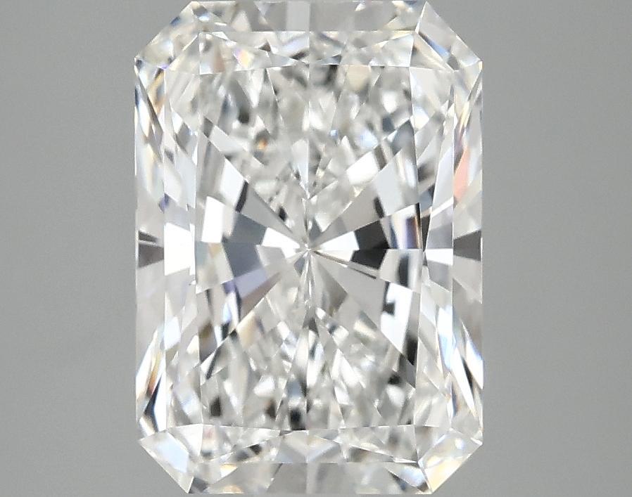3.08 Carat Radiant Shaped Ideal Cut VVS2 IGI Certified Lab Grown Diamond