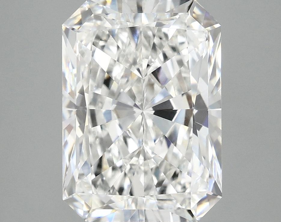 3.95 Carat Radiant Shaped Ideal Cut VVS2 IGI Certified Lab Grown Diamond
