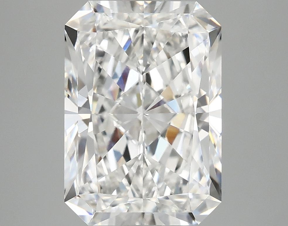 4.07 Carat Radiant Shaped Ideal Cut VVS2 IGI Certified Lab Grown Diamond