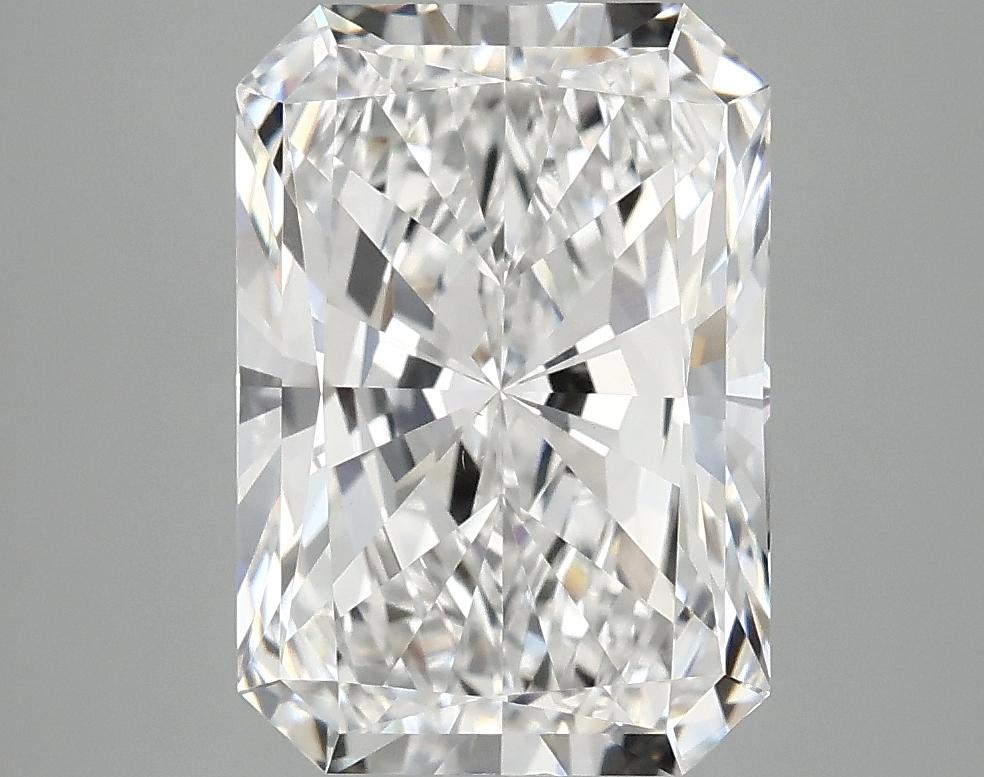 3.93 Carat Radiant Shaped Ideal Cut VS2 IGI Certified Lab Grown Diamond