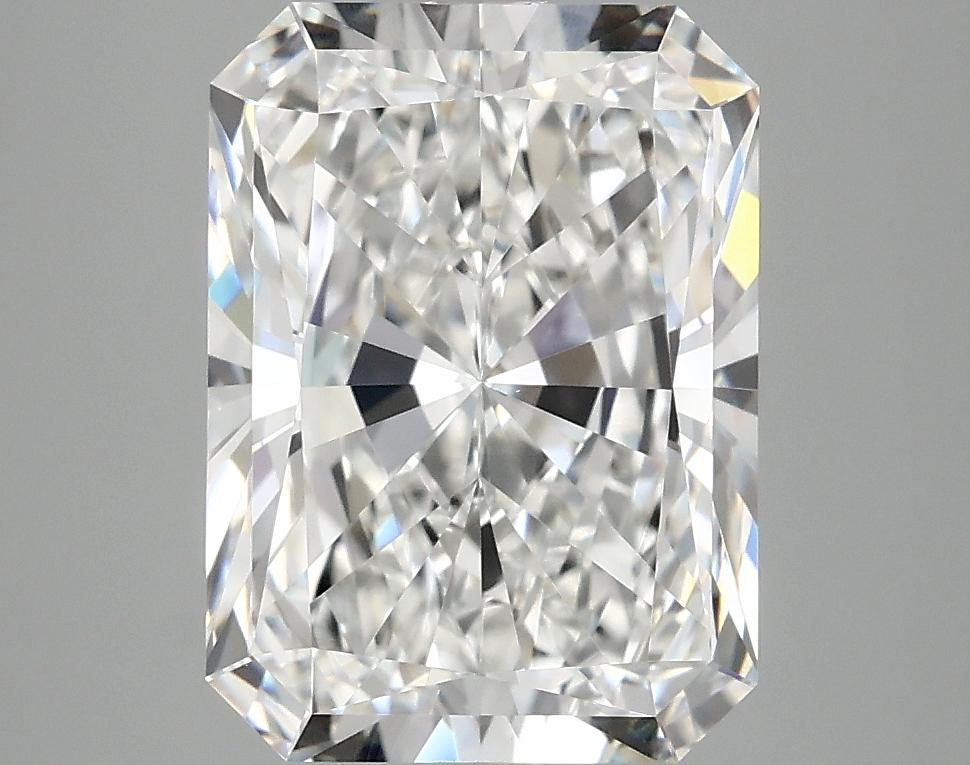 4.18 Carat Radiant Shaped Excellent Cut VS1 IGI Certified Lab Grown Diamond