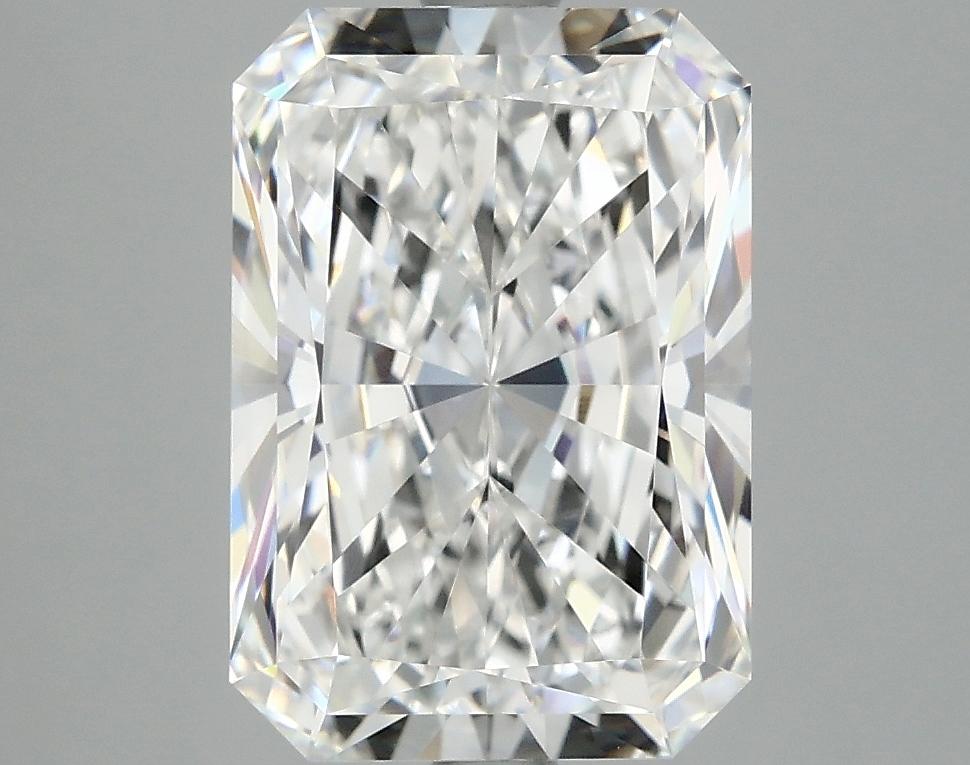 3.9 Carat Radiant Shaped Ideal Cut VVS2 IGI Certified Lab Grown Diamond