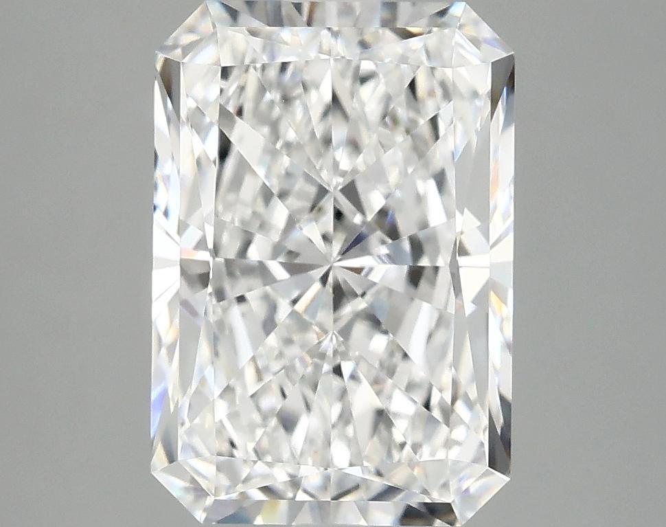 3.93 Carat Radiant Shaped Ideal Cut VVS2 IGI Certified Lab Grown Diamond
