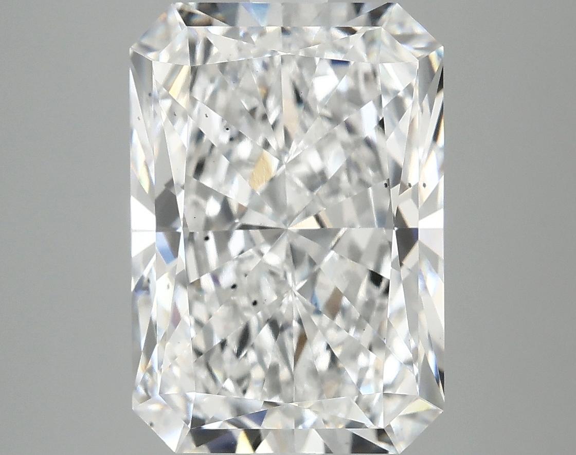5.61 Carat Radiant Shaped Ideal Cut SI1 IGI Certified Lab Grown Diamond