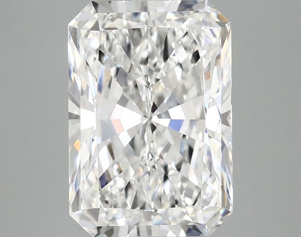 3.93 Carat Radiant Shaped Ideal Cut VVS2 IGI Certified Lab Grown Diamond