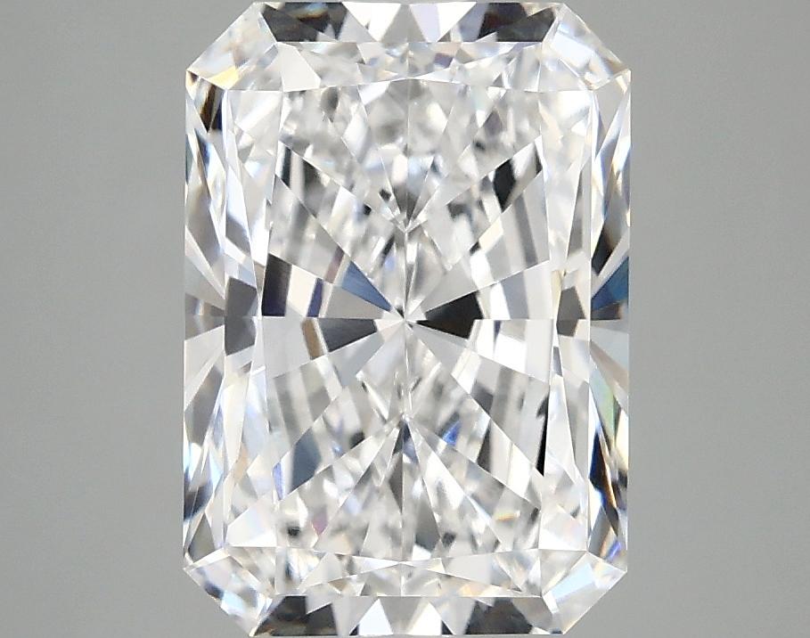 3.1 Carat Radiant Shaped Ideal Cut VVS2 IGI Certified Lab Grown Diamond