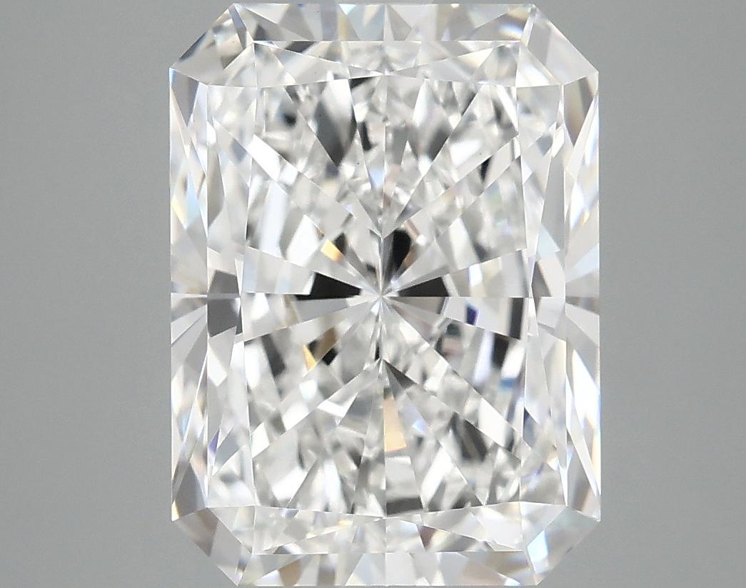4.02 Carat Radiant Shaped Excellent Cut VVS2 IGI Certified Lab Grown Diamond