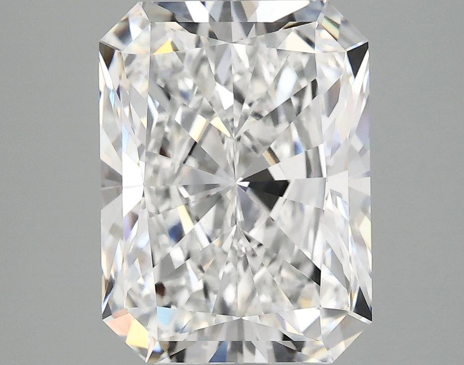 3.91 Carat Radiant Shaped Excellent Cut VVS2 IGI Certified Lab Grown Diamond