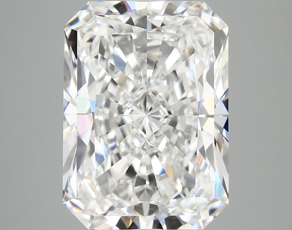 3.95 Carat Radiant Shaped Excellent Cut VVS2 IGI Certified Lab Grown Diamond