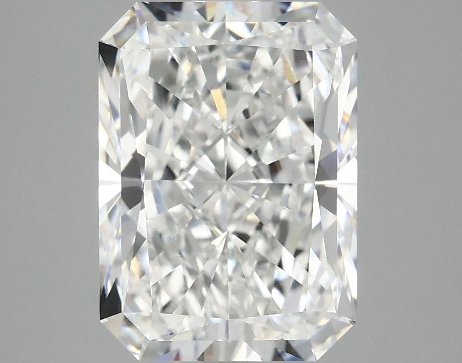 3.89 Carat Radiant Shaped Ideal Cut VVS2 IGI Certified Lab Grown Diamond