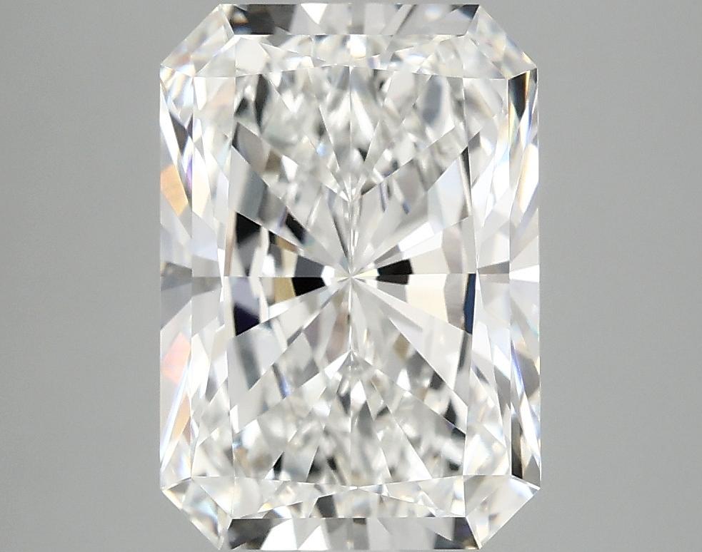 3.95 Carat Radiant Shaped Ideal Cut VVS2 IGI Certified Lab Grown Diamond