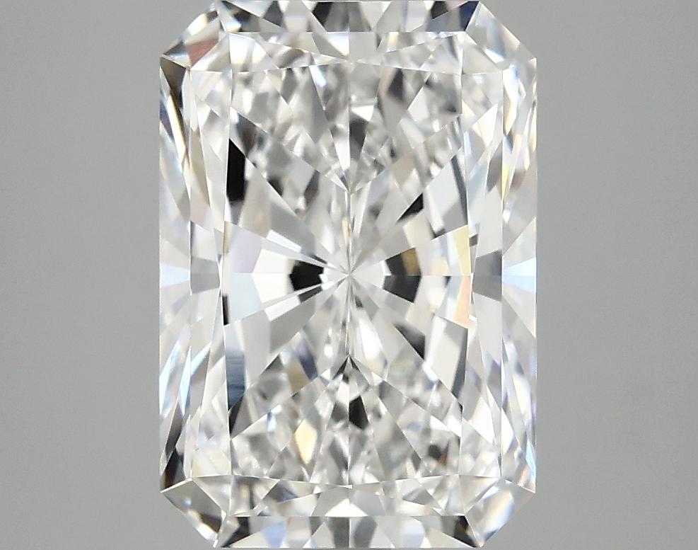 4.19 Carat Radiant Shaped Ideal Cut VVS2 IGI Certified Lab Grown Diamond