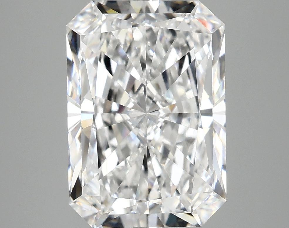 3.98 Carat Radiant Shaped Ideal Cut VVS2 IGI Certified Lab Grown Diamond