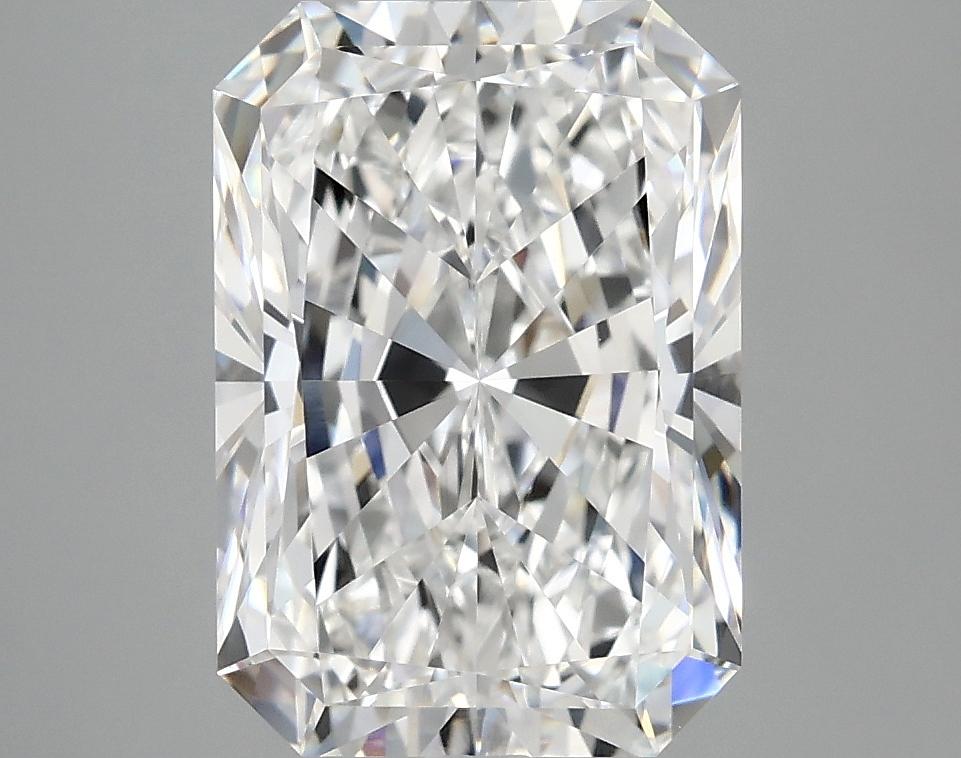 4.1 Carat Radiant Shaped Ideal Cut VVS2 IGI Certified Lab Grown Diamond