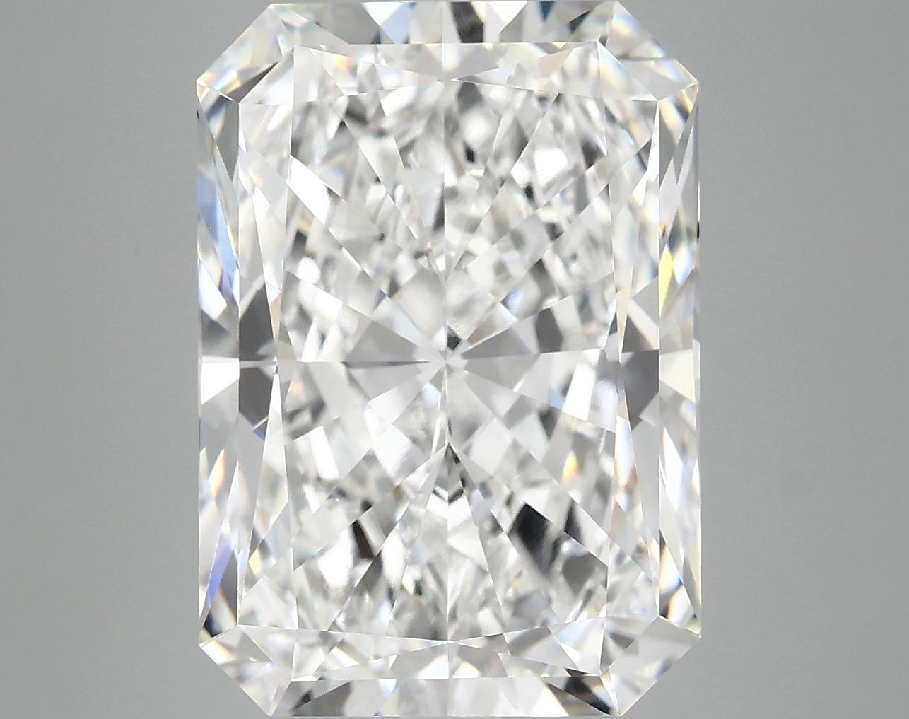 9.41 Carat Radiant Shaped Ideal Cut VVS2 IGI Certified Lab Grown Diamond
