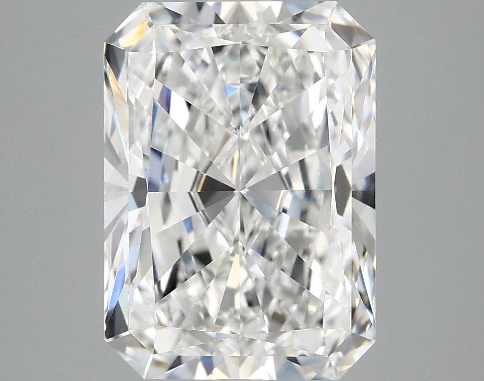 4.05 Carat Radiant Shaped Ideal Cut VVS2 IGI Certified Lab Grown Diamond