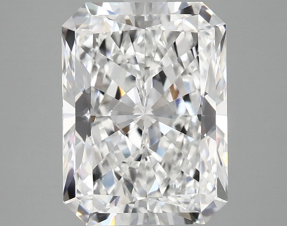 4.04 Carat Radiant Shaped Excellent Cut VVS2 IGI Certified Lab Grown Diamond