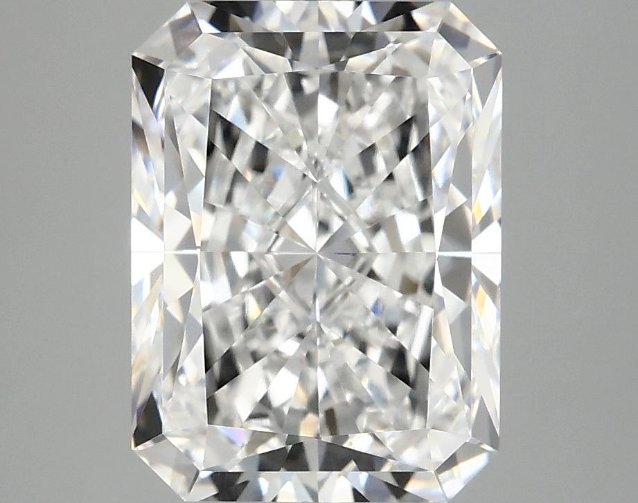 4.04 Carat Radiant Shaped Excellent Cut VVS2 IGI Certified Lab Grown Diamond