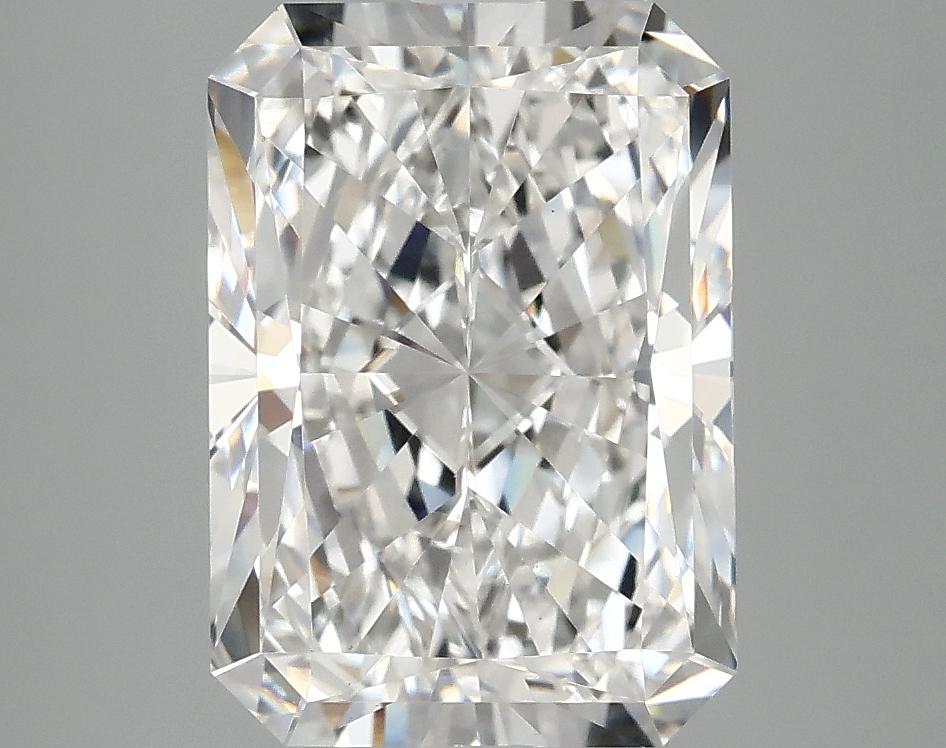 4.04 Carat Radiant Shaped Ideal Cut VVS2 IGI Certified Lab Grown Diamond