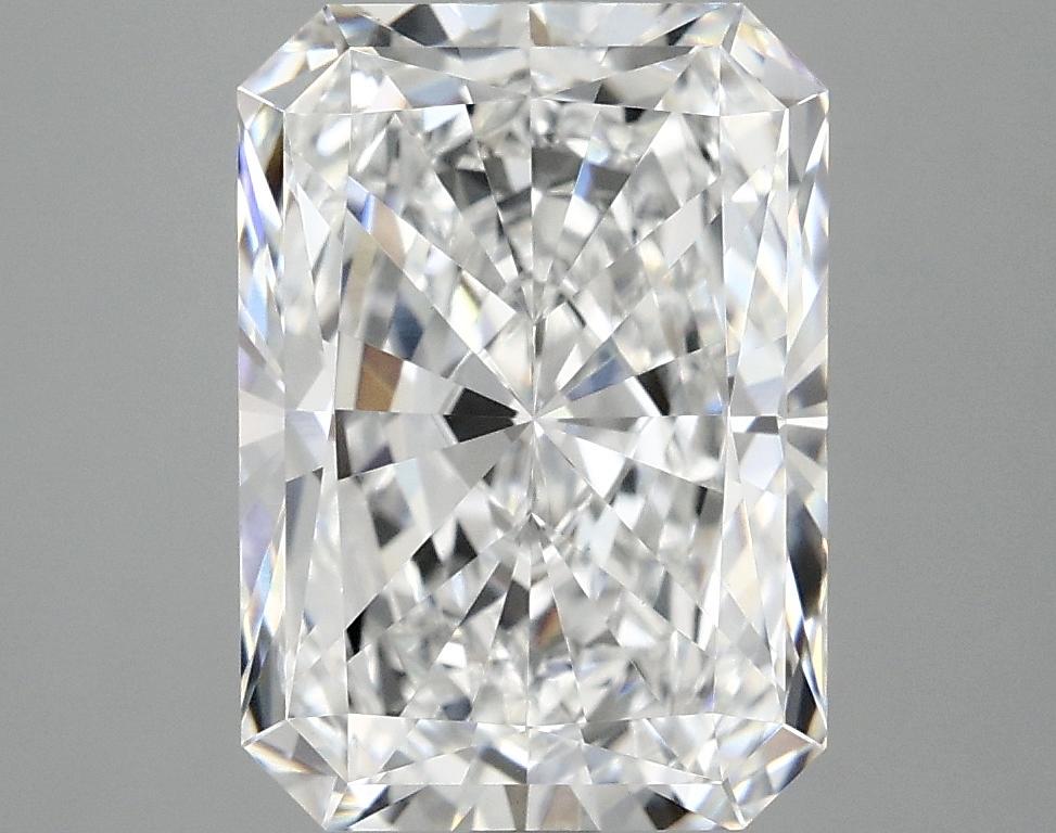 3.98 Carat Radiant Shaped Ideal Cut VVS2 IGI Certified Lab Grown Diamond