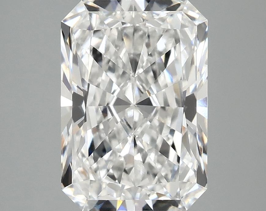 3.04 Carat Radiant Shaped Ideal Cut VVS2 IGI Certified Lab Grown Diamond