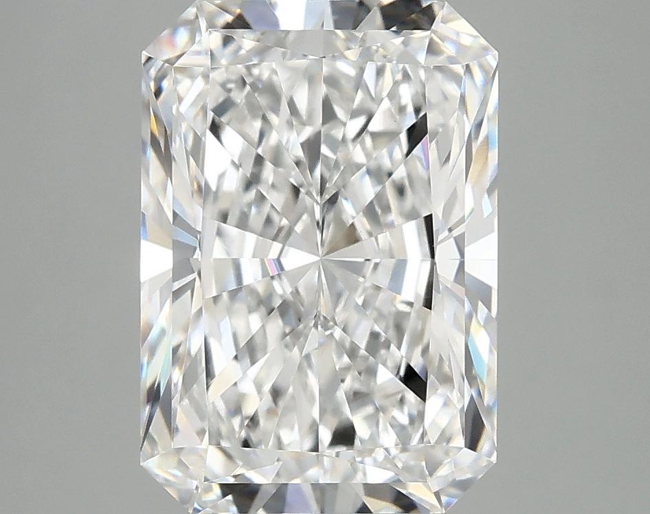 3.91 Carat Radiant Shaped Ideal Cut VVS2 IGI Certified Lab Grown Diamond