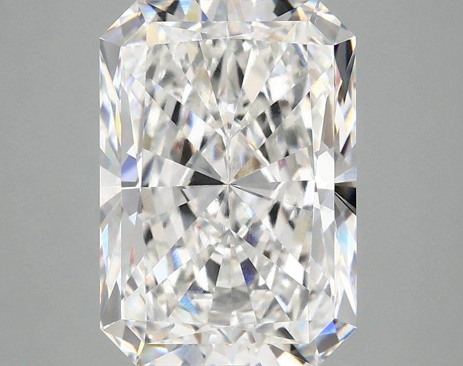 4.01 Carat Radiant Shaped Ideal Cut VVS2 IGI Certified Lab Grown Diamond