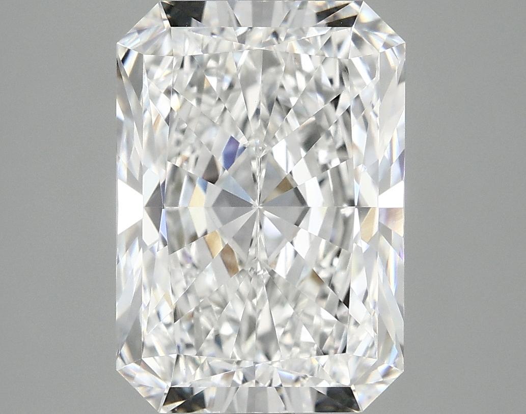 4.05 Carat Radiant Shaped Ideal Cut VVS2 IGI Certified Lab Grown Diamond