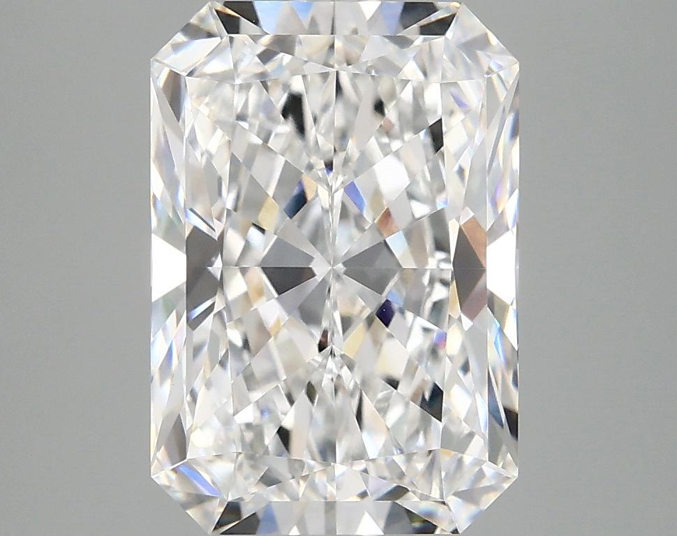 4.05 Carat Radiant Shaped Ideal Cut VVS2 IGI Certified Lab Grown Diamond