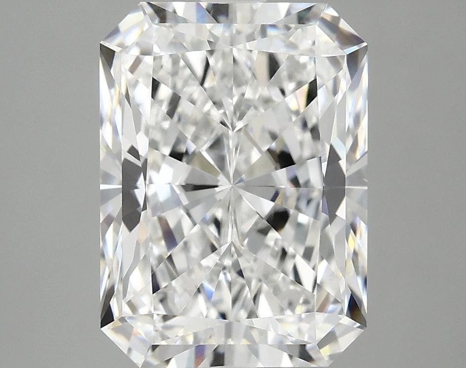 4.05 Carat Radiant Shaped Excellent Cut VVS2 IGI Certified Lab Grown Diamond